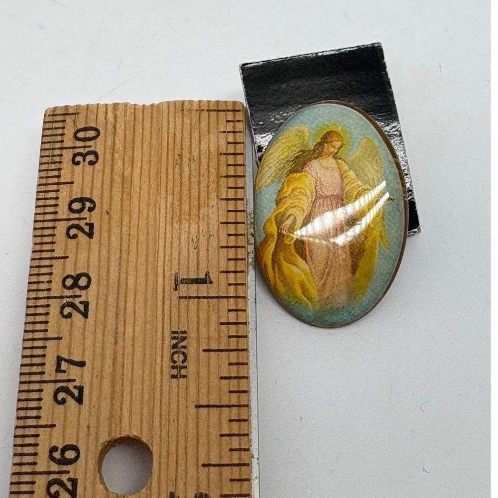 Vintage Image Angel Religious Pin Gold‎ Tone Oval Lapel Brooch Spiritual Jewelry